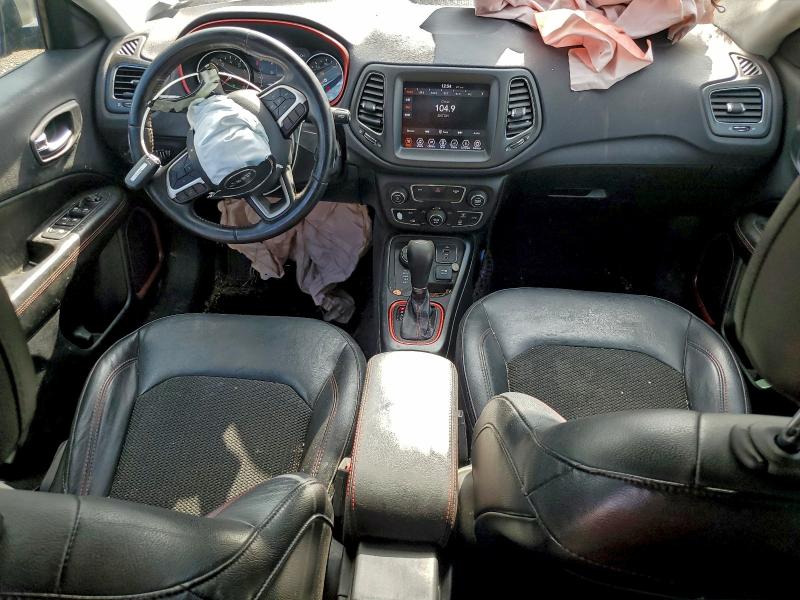 Photo 8 from auction – 2018 JEEP COMPASS TR with VIN 3C4NJDDB6JT451170
