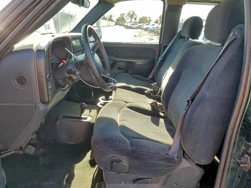 Photo 7 from auction – 2001 CHEVROLET SILVERADO with VIN 2GCEK19T011274839