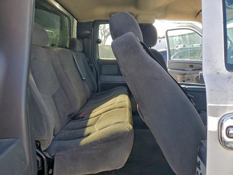 Photo 10 from auction – 2006 CHEVROLET SILVERADO with VIN 1GCEC19T66Z181643