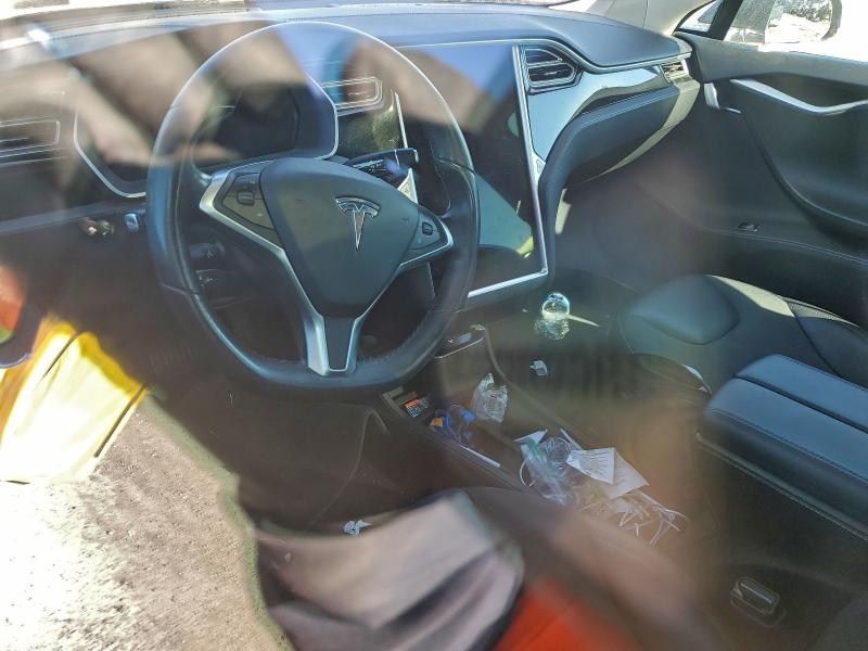 Photo 8 from auction – 2015 TESLA MODEL S 60 with VIN 5YJSA1S19FFP78339