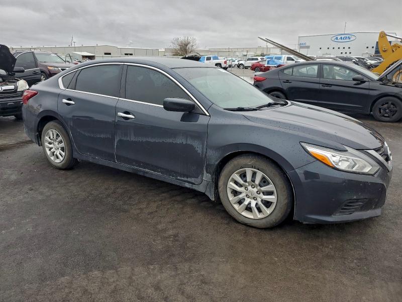 Photo 4 from auction – 2018 NISSAN ALTIMA with VIN 1N4AL3AP7JC475742