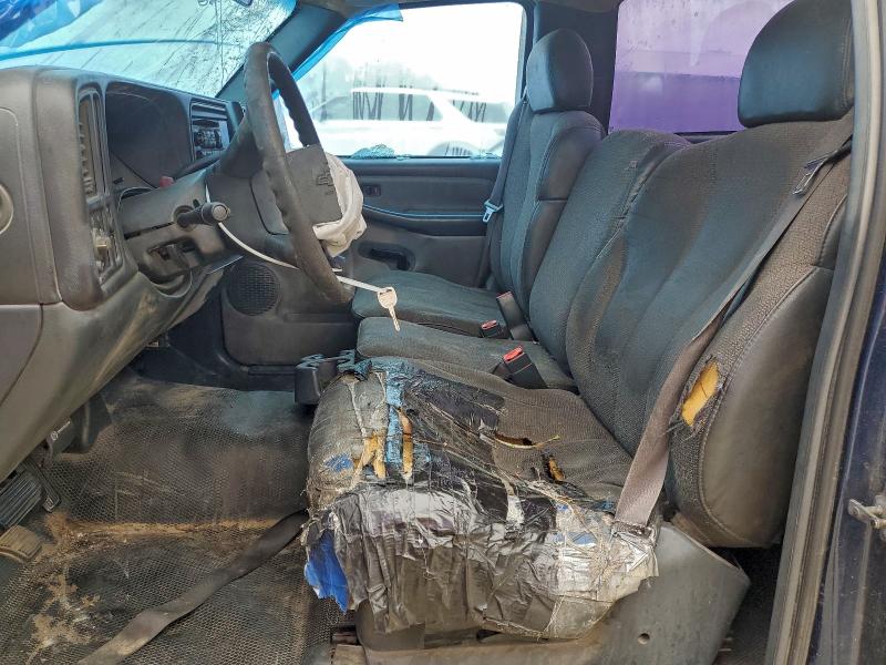 Photo 7 from auction – 2002 CHEVROLET SILVERADO with VIN 1GCEC14W72Z290236