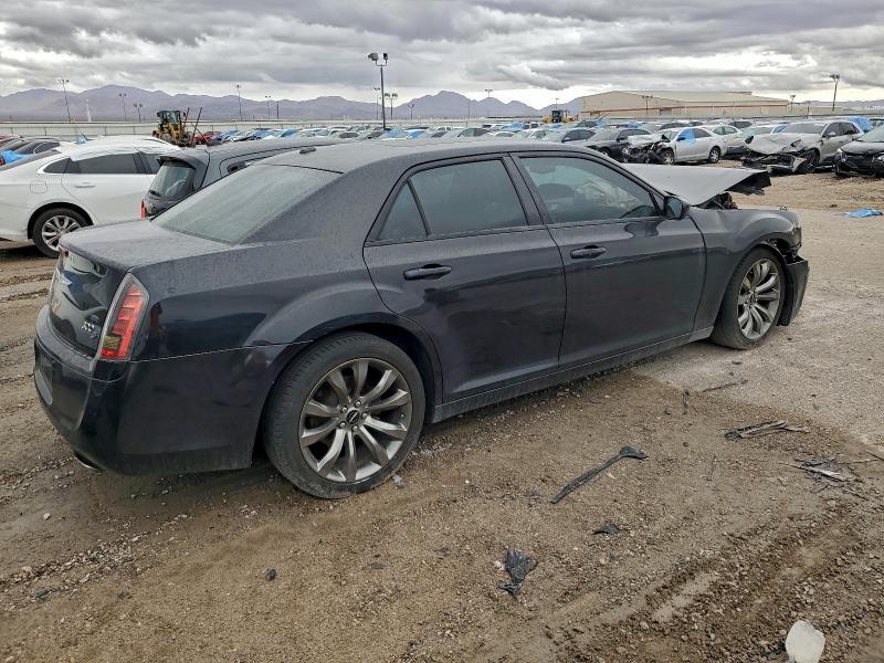 Photo 3 from auction – 2014 CHRYSLER 300 S with VIN 2C3CCABG3EH340528