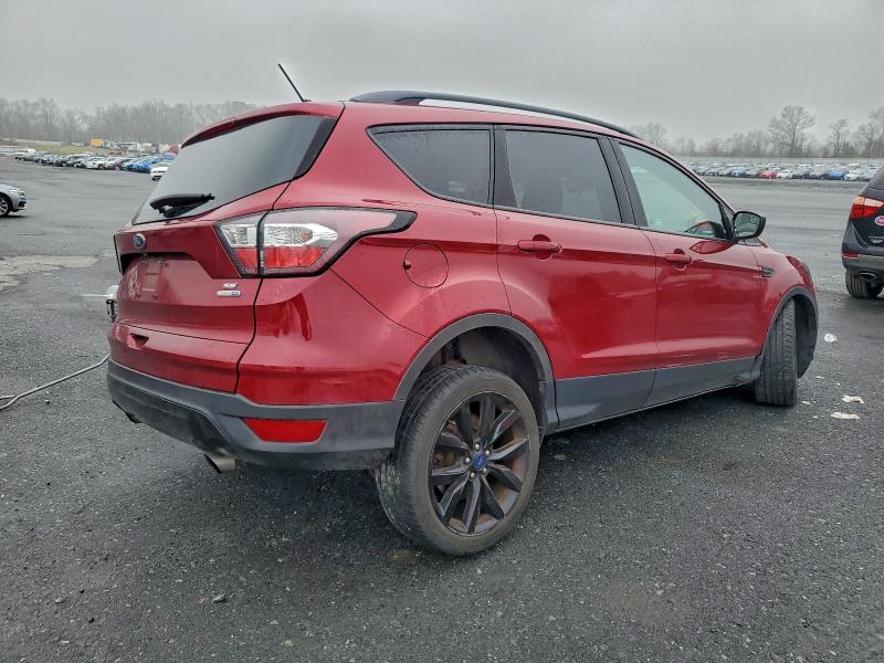 Photo 3 from auction – 2018 FORD ESCAPE SE with VIN 1FMCU9GD8JUB34498