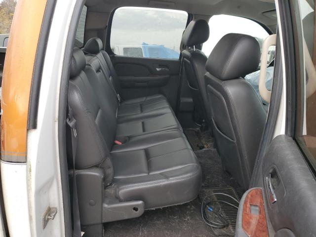 Photo 10 from auction – 2010 GMC SIERRA K35 with VIN 1GT7K4B65AF102443