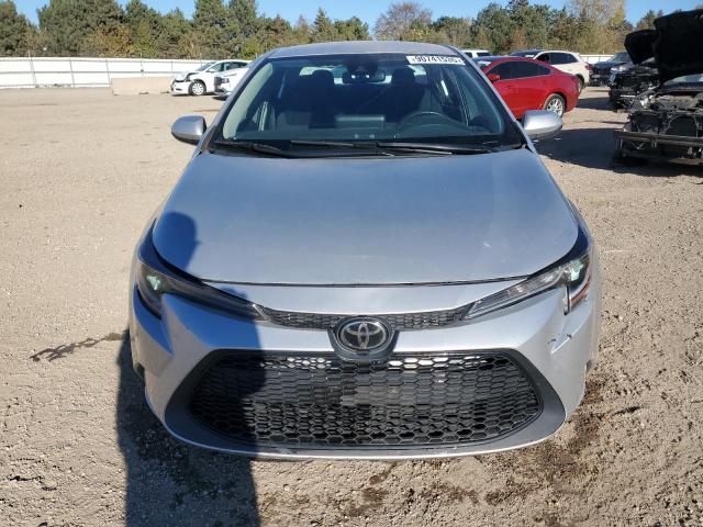 Photo 5 from auction – 2022 TOYOTA COROLLA LE with VIN 5YFEPMAE6NP301940