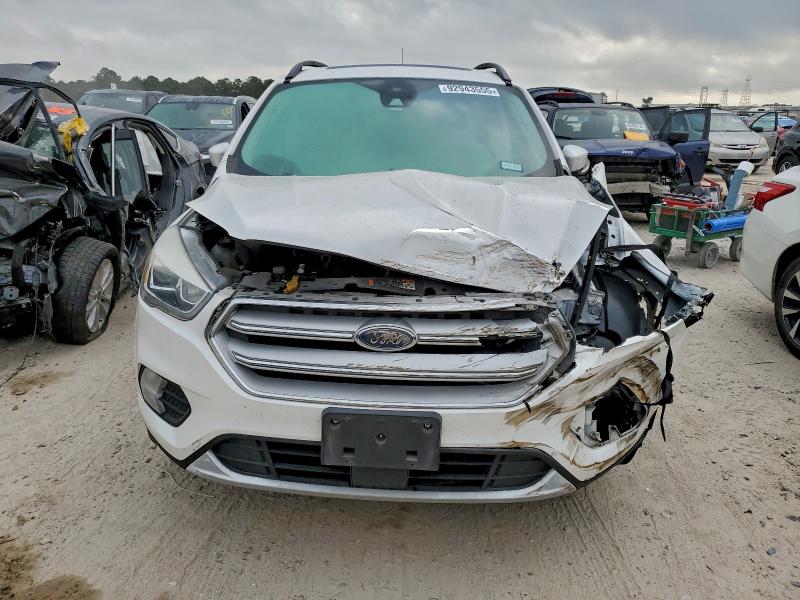 Photo 5 from auction – 2019 FORD ESCAPE SEL with VIN 1FMCU0HD6KUC02938