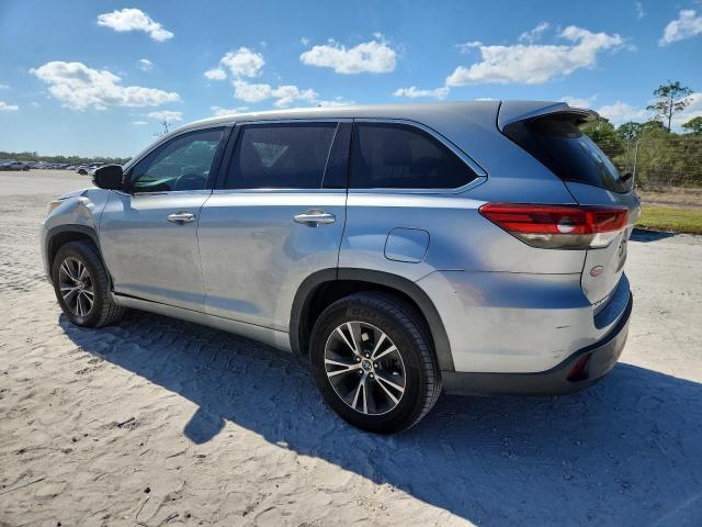 Photo 2 from auction – 2017 TOYOTA HIGHLANDER with VIN 5TDZARFH5HS028973