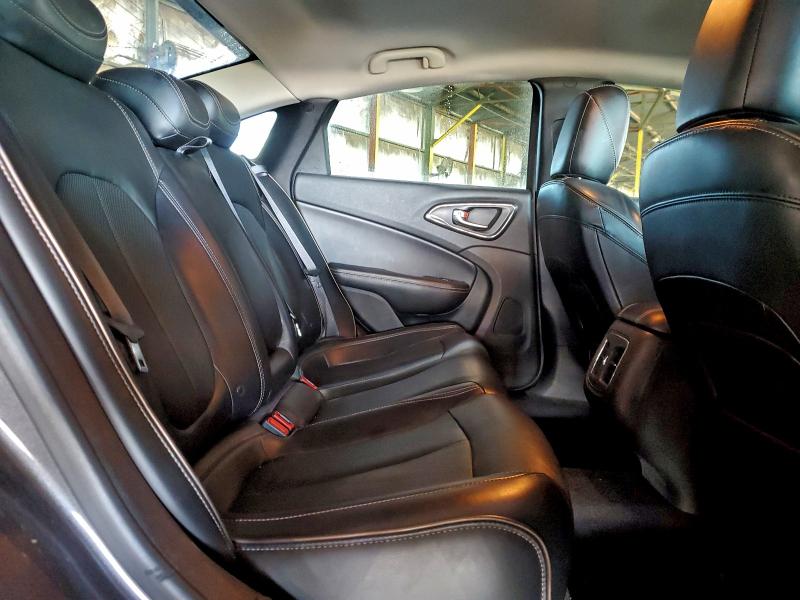 Photo 10 from auction – 2015 CHRYSLER 200 C with VIN 1C3CCCCB7FN529464