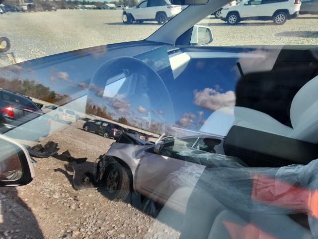 Photo 9 from auction – 2025 TESLA MODEL Y with VIN 7SAYGAEE8SF251123