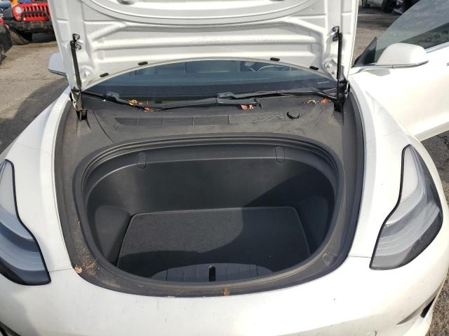 Photo 11 from auction – 2018 TESLA MODEL 3 with VIN 5YJ3E1EB4JF181427
