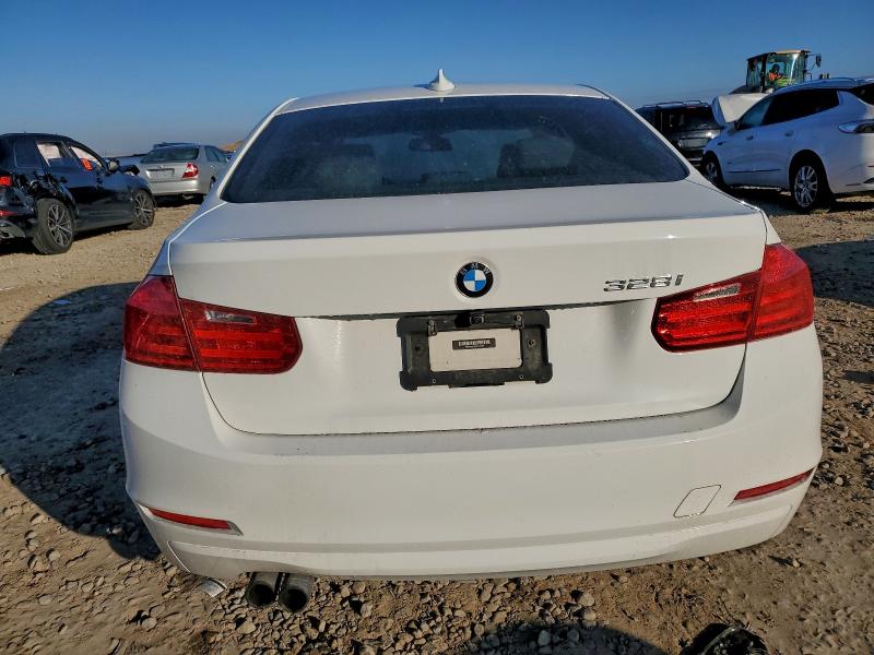 Photo 6 from auction – 2012 BMW 328 I with VIN WBA3A5C5XCF344965