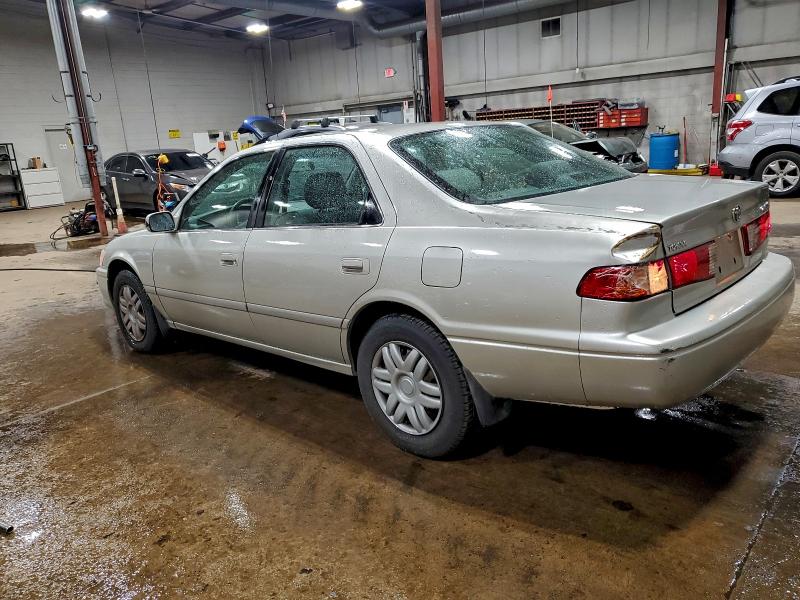Photo 2 from auction – 2000 TOYOTA CAMRY CE with VIN JT2BG22K9Y0450443