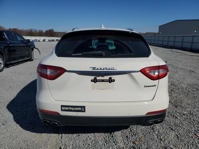 Photo 6 from auction – 2017 MASERATI LEVANTE with VIN ZN661XUA1HX245216