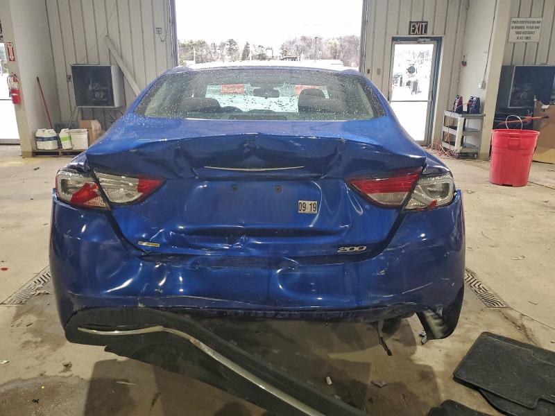 Photo 6 from auction – 2015 CHRYSLER 200 LIMITE with VIN 1C3CCCAB7FN625193