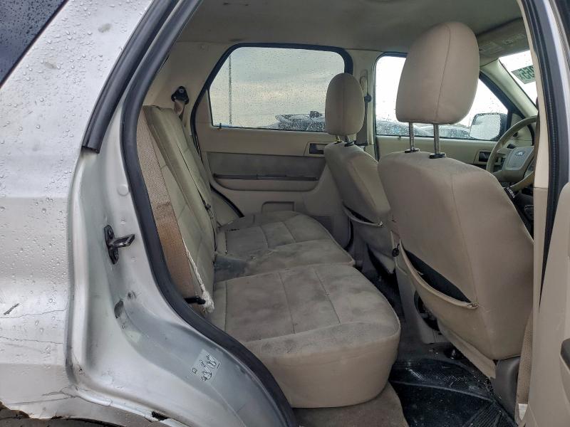 Zdjęcie 10 z aukcji – 2010 FORD ESCAPE XLT z VIN 1FMCU9D74AKC13628