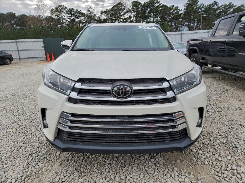 Photo 5 from auction – 2018 TOYOTA HIGHLANDER with VIN 5TDYZRFH8JS286446