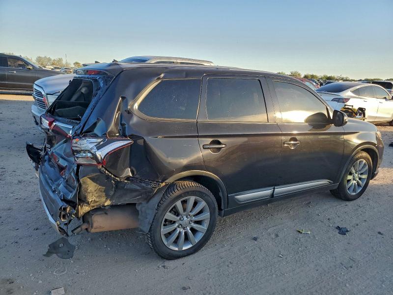 Photo 3 from auction – 2016 MITSUBISHI OUTLANDER with VIN JA4AD3A39GZ040080