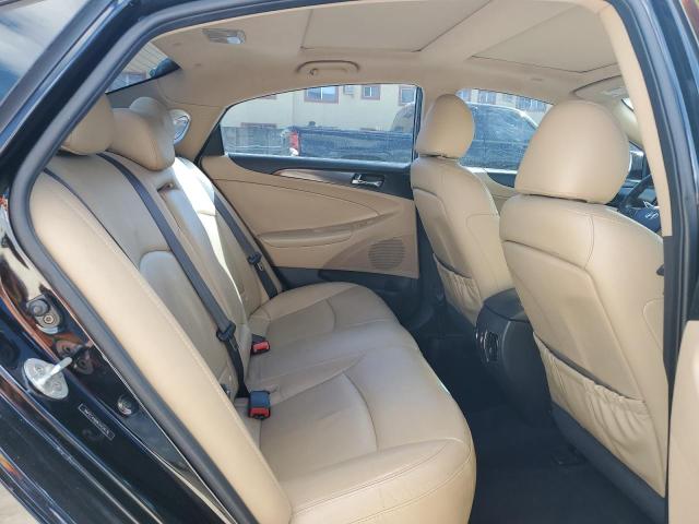 Фото 10 с аукциона – 2012 HYUNDAI SONATA SE с VIN 5NPEC4AB8CH434176