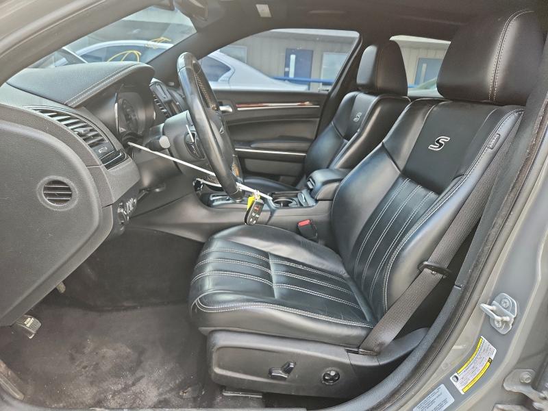 Photo 7 from auction – 2018 CHRYSLER 300 S with VIN 2C3CCABG0JH143018