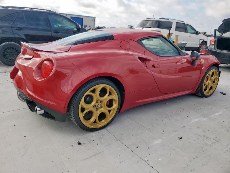 Photo 3 from auction – 2015 ALFA ROMEO 4C LAUNCH with VIN ZARBAAC41FM132492