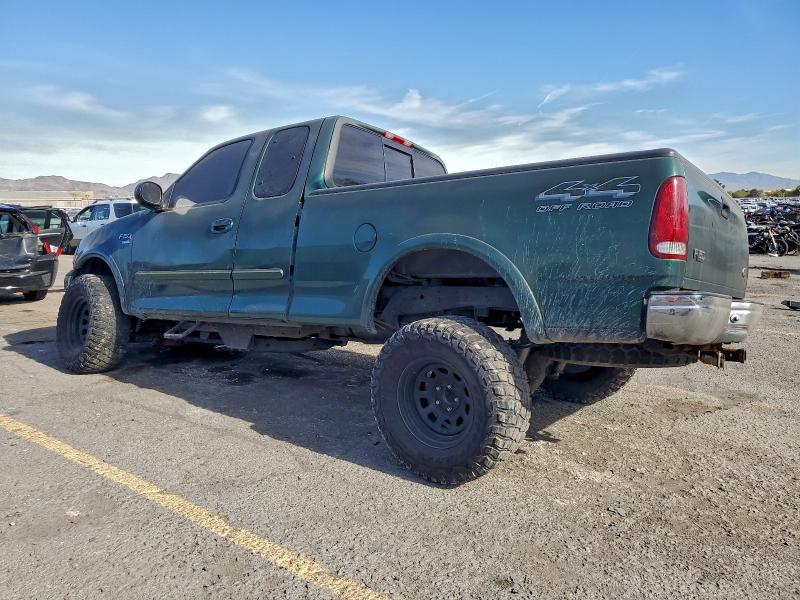 Photo 2 from auction – 2000 FORD F150 with VIN 2FTRX18L7YCA32861