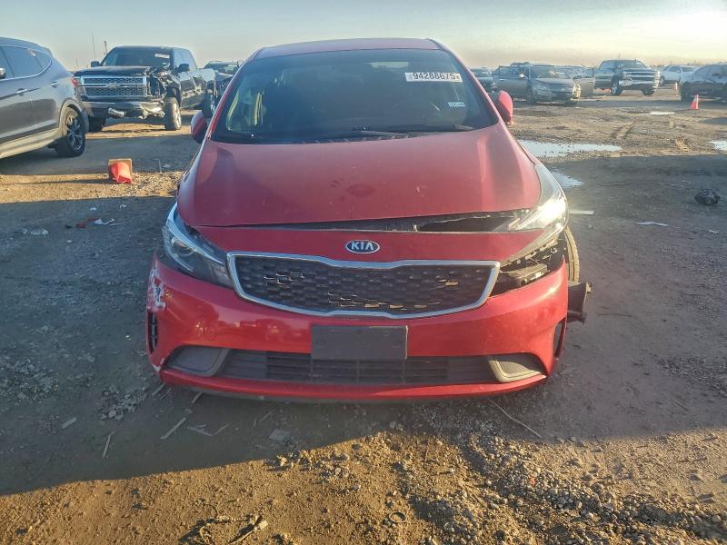 Photo 5 from auction – 2017 KIA FORTE LX with VIN 3KPFL4A77HE126184