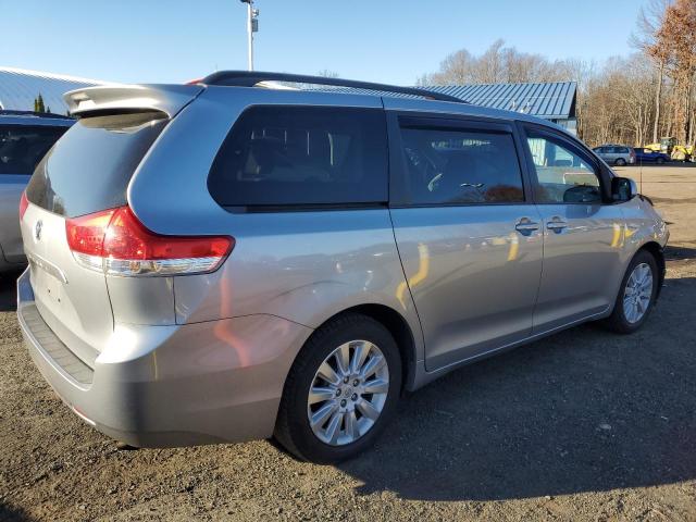 Photo 3 from auction – 2013 TOYOTA SIENNA XLE with VIN 5TDDK3DC1DS065198