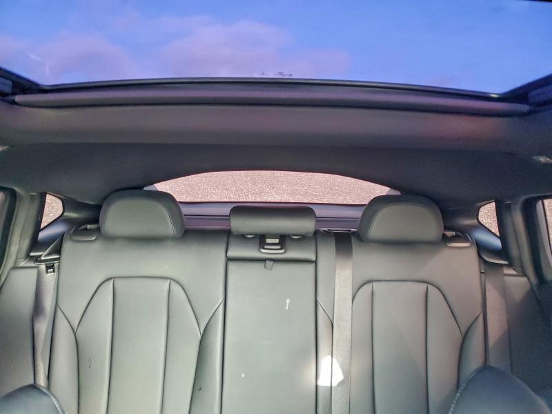 Photo 10 from auction – 2019 BMW X4 XDRIVE3 with VIN 5UXUJ3C54KLG53604