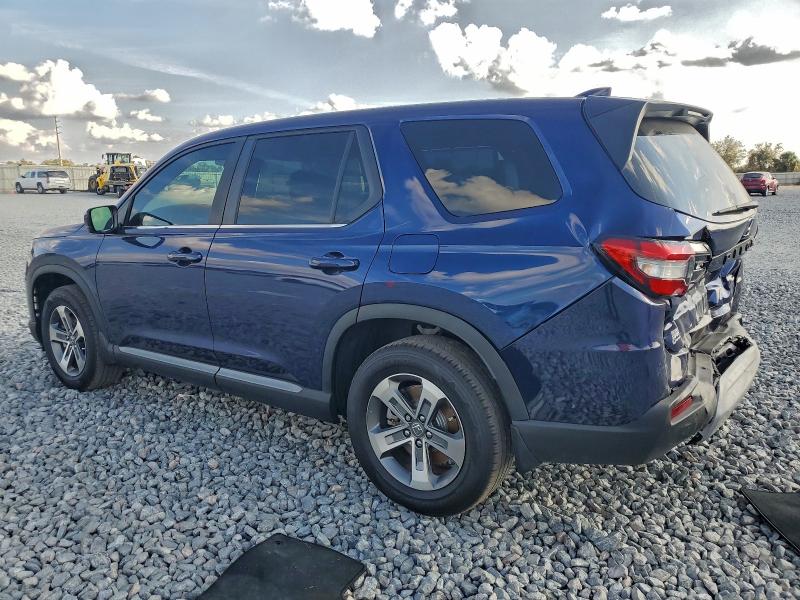 Photo 2 from auction – 2024 HONDA PILOT EXL with VIN 5FNYG2H50RB000377