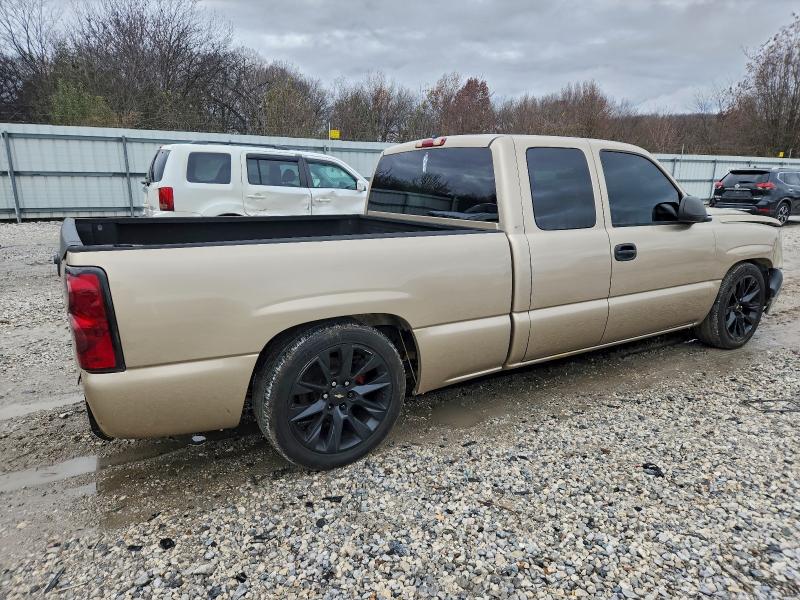 Photo 3 from auction – 2004 CHEVROLET SILVERADO with VIN 2GCEC19TX41218599