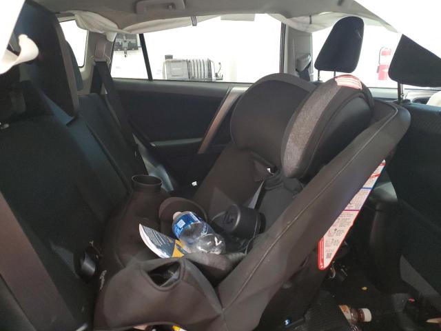 Photo 11 from auction – 2018 TOYOTA RAV4 LE with VIN 2T3BFREVXJW851820