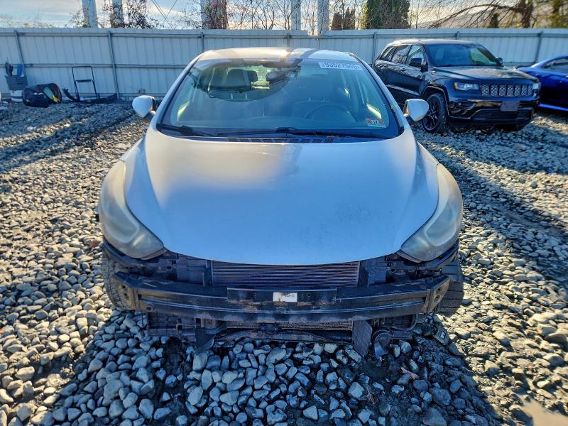Photo 5 from auction – 2014 HYUNDAI ELANTRA with VIN KMHDH4AE7EU066360