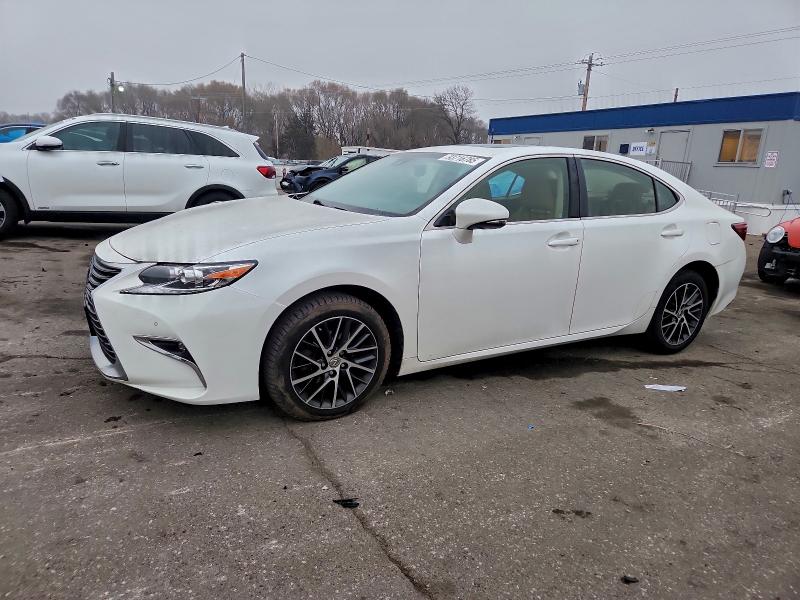 LEXUS ES 350 2016 with VIN JTHBK1GG8G2241586 - Photo from auction