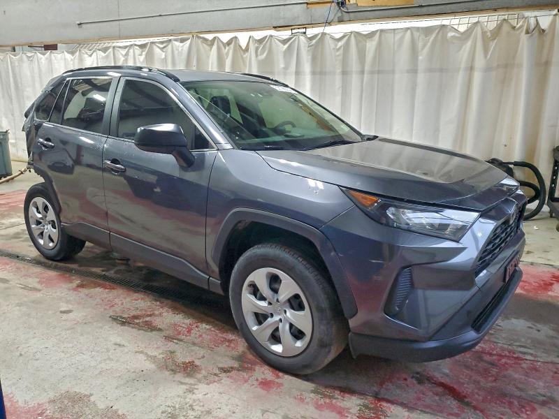 Photo 4 from auction – 2020 TOYOTA RAV4 LE with VIN JTMF1RFV6LD068461