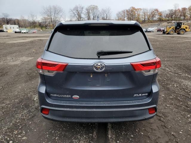 Photo 6 from auction – 2017 TOYOTA HIGHLANDER with VIN 5TDJZRFH4HS463389