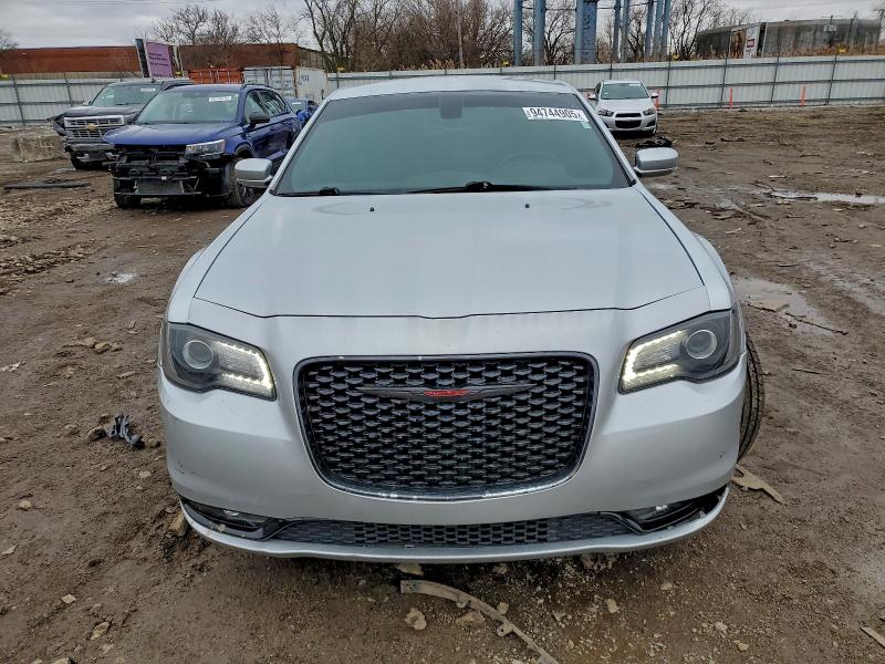Фото 5 с аукциона – 2021 CHRYSLER 300 с VIN 2C3CCABG7MH525552