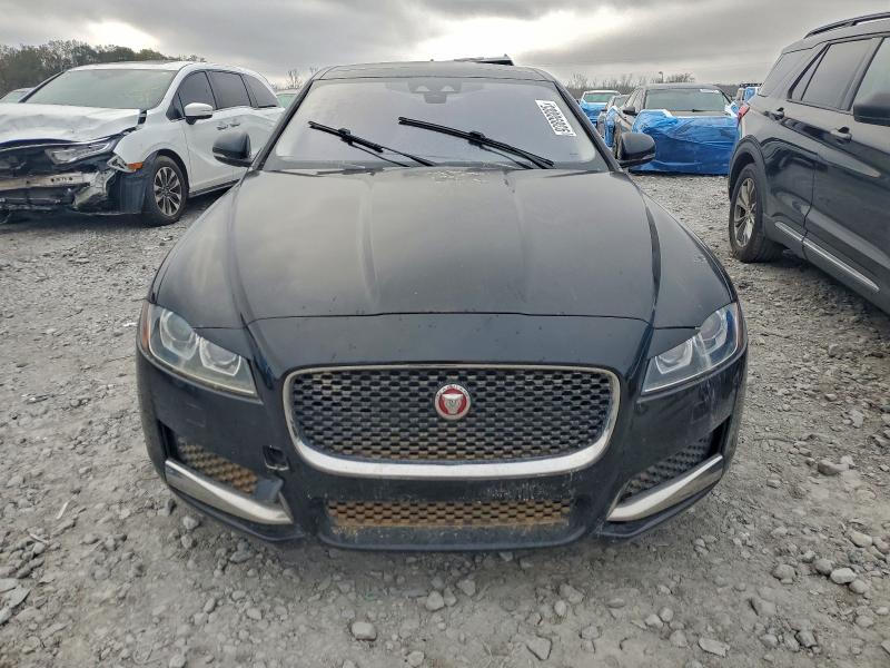 Photo 5 from auction – 2017 JAGUAR XF PREMIUM with VIN SAJBD4BN8HCY32517