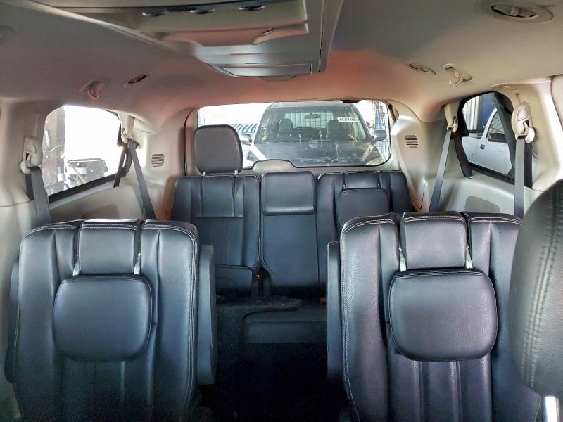 Photo 10 from auction – 2013 CHRYSLER TOWN & COU with VIN 2C4RC1BG0DR815308