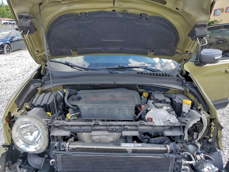 Photo 11 from auction – 2015 JEEP RENEGADE with VIN ZACCJBCT4FPC14925