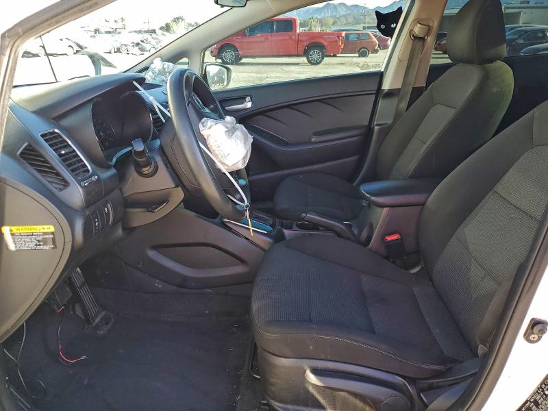 Photo 7 from auction – 2018 KIA FORTE LX with VIN 3KPFK4A79JE179333