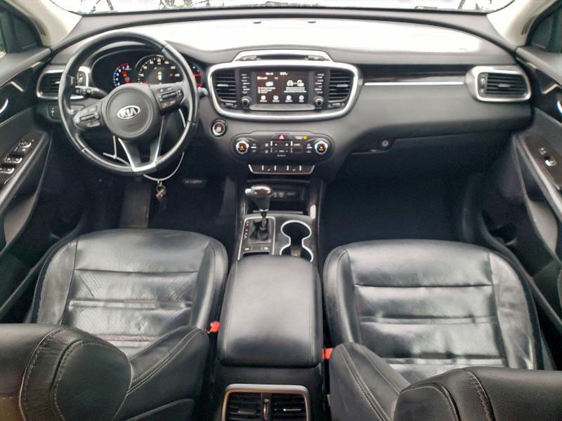 Photo 8 from auction – 2017 KIA SORENTO EX with VIN 5XYPH4A58HG251203