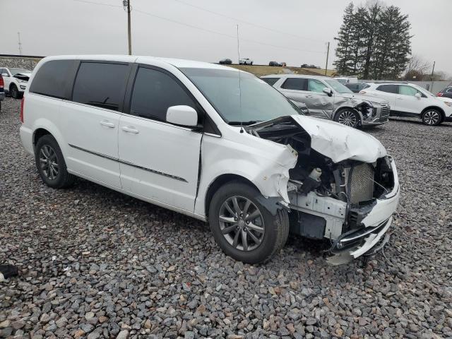 Photo 4 from auction – 2015 CHRYSLER TOWN & COU with VIN 2C4RC1HG2FR531821