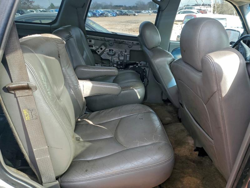 Photo 11 from auction – 2003 GMC YUKON with VIN 1GKEC13Z13R269576