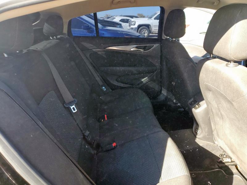 Photo 10 from auction – 2018 BUICK REGAL PREF with VIN W04GL6SX4J1049159