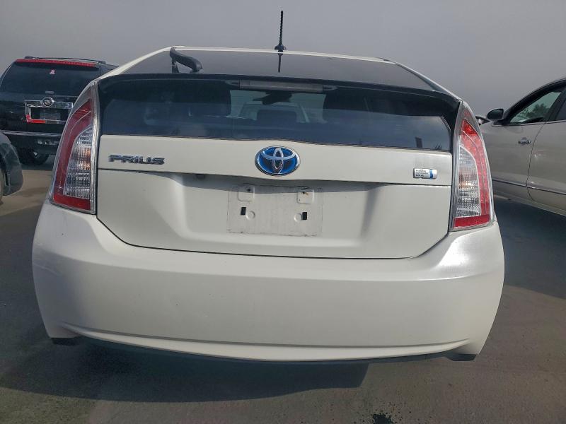 Photo 6 from auction – 2015 TOYOTA PRIUS with VIN JTDKN3DU9F0460341