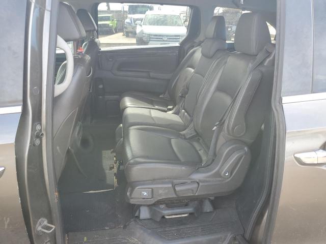 Photo 11 from auction – 2018 HONDA ODYSSEY TO with VIN 5FNRL6H83JB016482