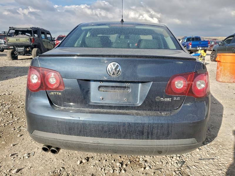 Photo 6 from auction – 2010 VOLKSWAGEN JETTA LIMI with VIN 3VWAZ7AJ4AM095989