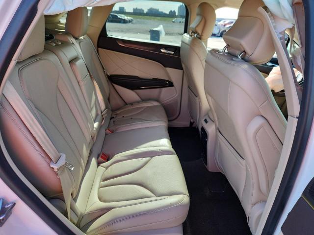 Photo 11 from auction – 2019 LINCOLN MKC with VIN 5LMCJ3C98KUL01898