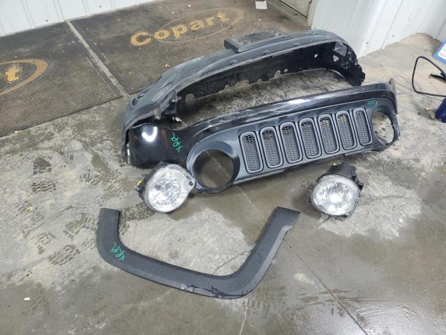 Photo 12 from auction – 2016 JEEP RENEGADE T with VIN ZACCJBCT5GPC89294